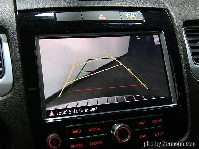 2014 Volkswagen Touareg LUX